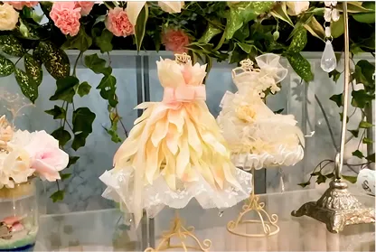 ドレス風のフラワーアレンジメント