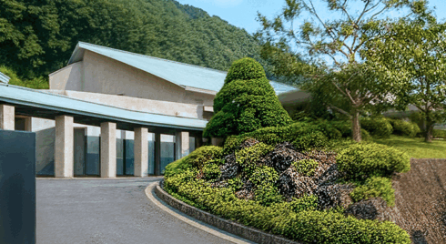 愛川聖苑の外観写真