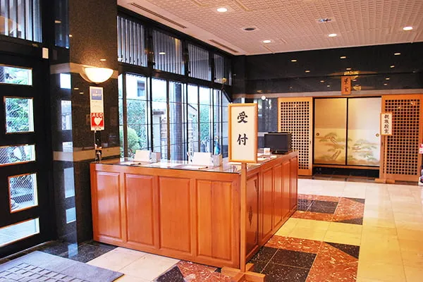 長全寺会館の受付