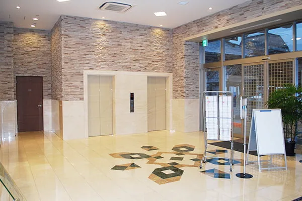 東本願寺 慈光殿のエレベーター前