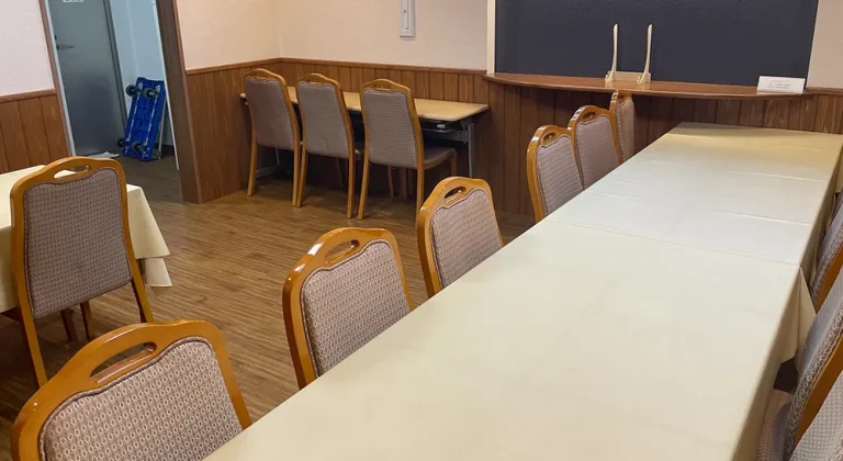 はごろもホールの会食場