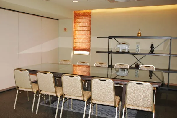 常性寺会堂の会食場