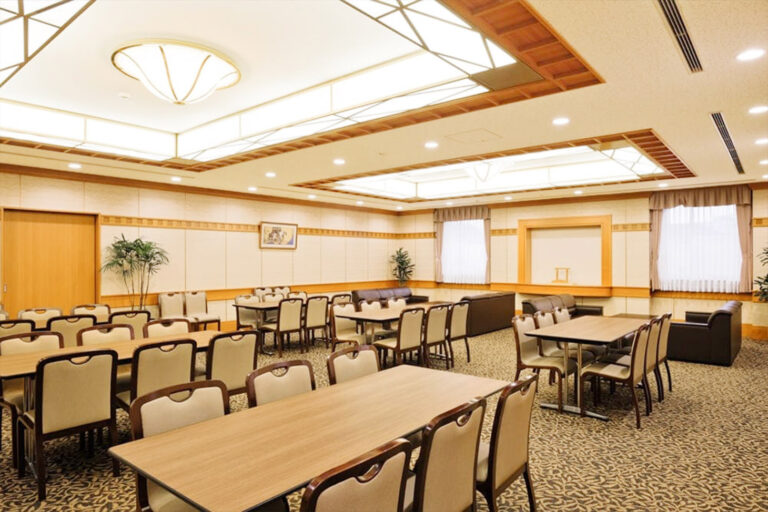 桐ヶ谷斎場の休憩室