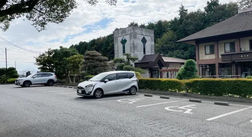 船橋昭和浄苑の駐車場写真