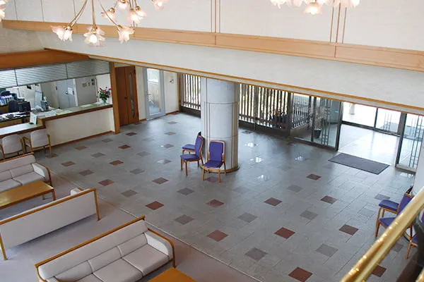 春秋苑のロビー