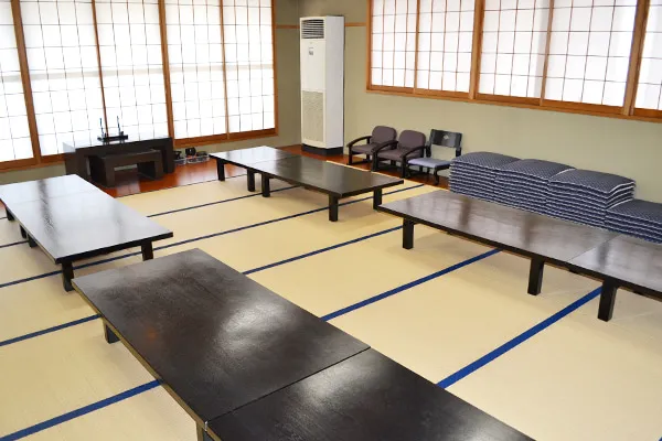 朝霞市斎場の会食場