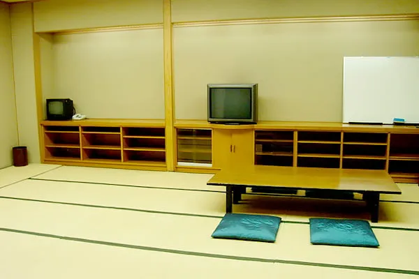 千代田万世会館の控室