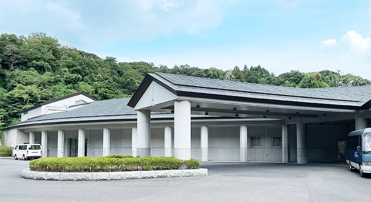 長南聖苑の外観