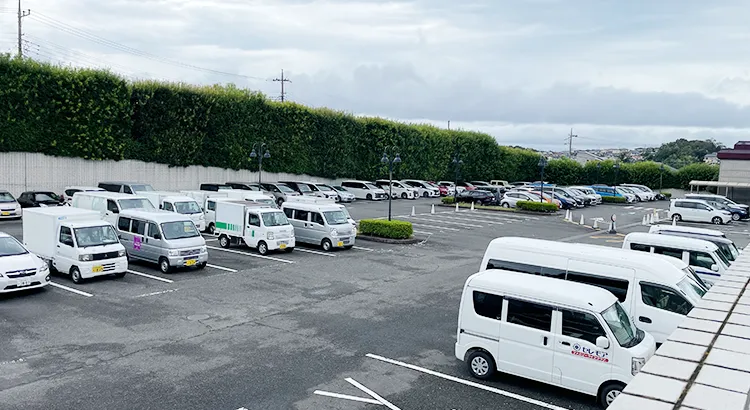 八王子市斎場の駐車場