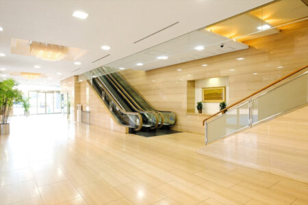 堀ノ内斎場のロビー写真