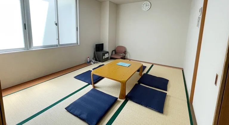 越谷市斎場の控室