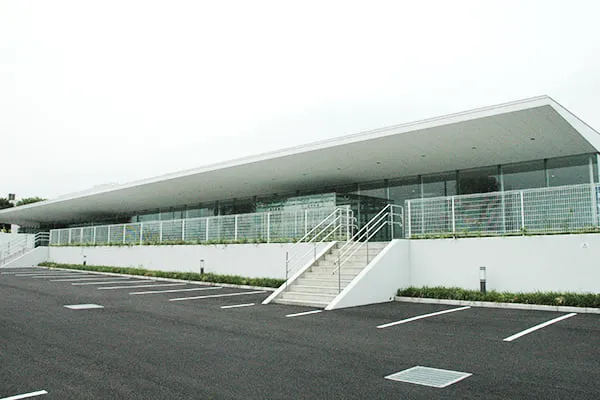 八王子市 楢原斎場の駐車場