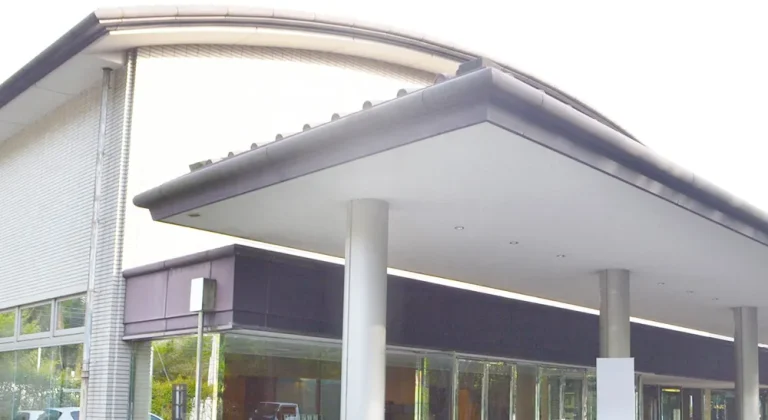 野田市斎場の外観