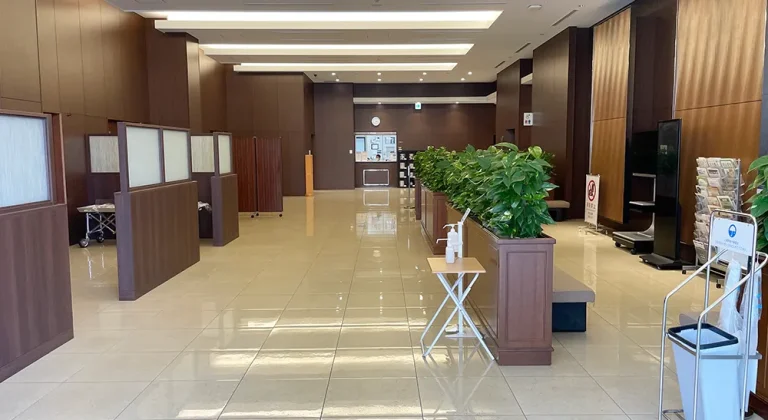 お花茶屋会館のロビー