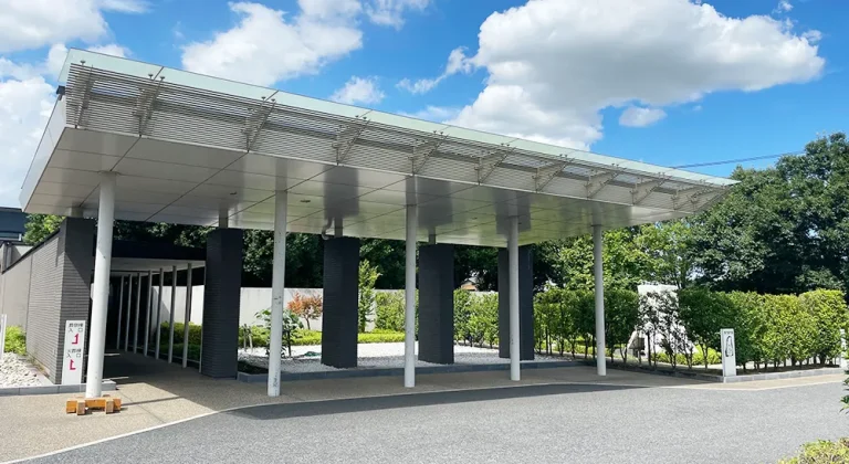 埼葛斎場の外観