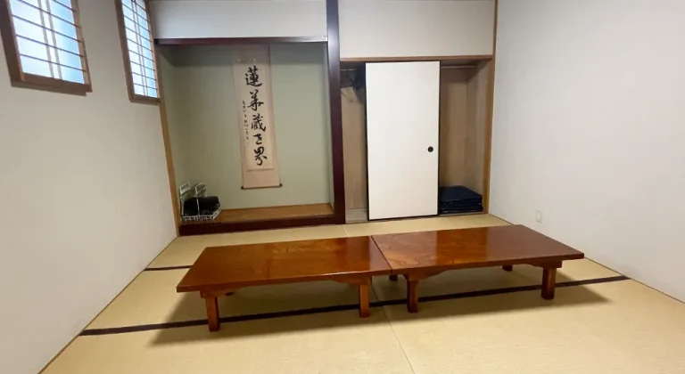 三寶寺 寶亀閣斎場の控室