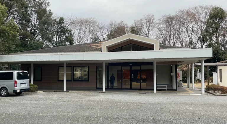 関宿斎場の外観