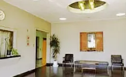 立川市斎場のロビー写真