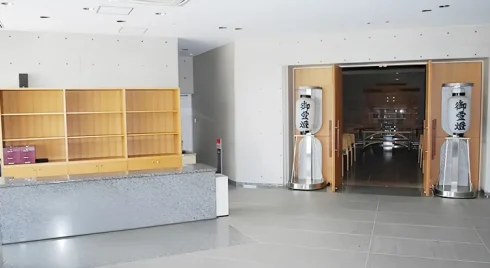 山桑メモリアルホールのロビー写真