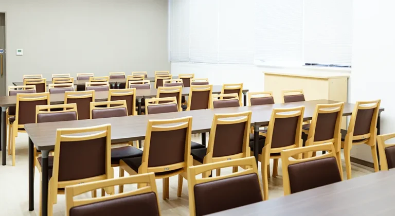 しおかぜホール茜浜の会食場