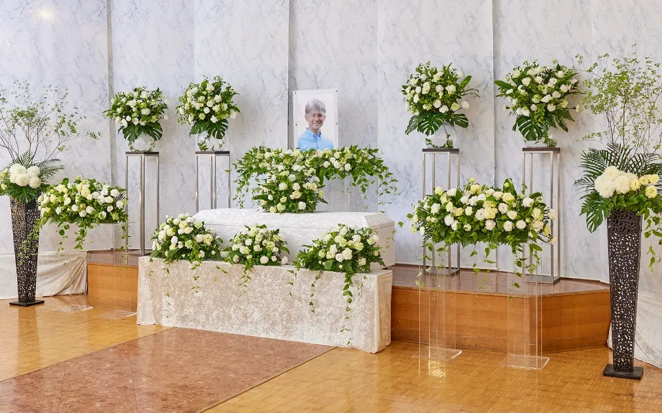 メモリアルスクリーン祭壇