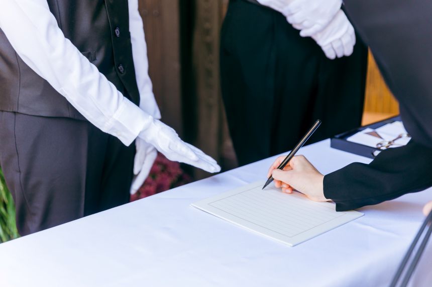 機構のご案内をしているところです