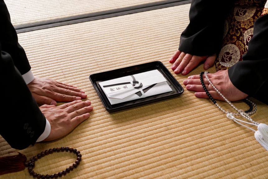 お布施をお渡し