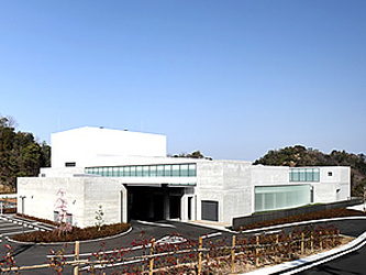 泉南阪南共立火葬場の外観写真