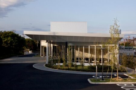 泉大津市営火葬場の外観写真