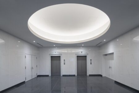 大阪狭山市立斎場の炉前ホール写真