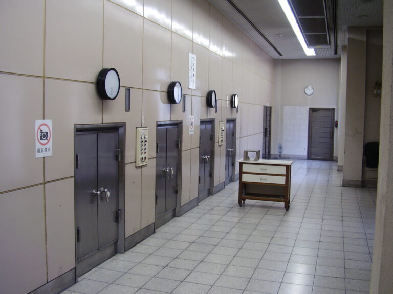 大阪市立佃斎場の炉前ホール