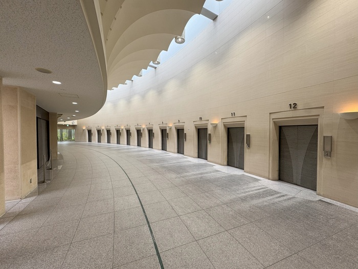 八尾市立斎場の炉前ホール