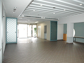 勧行寺 楠町会館のエントランス写真