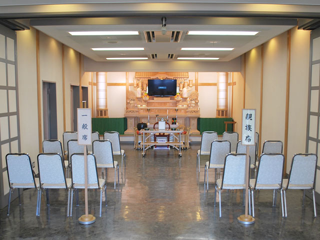 新光法要殿の式場