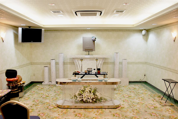 グラーテストネ前の式場