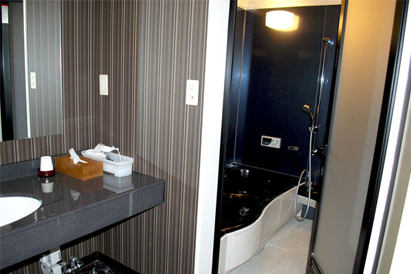 グラーテストネ前の浴室