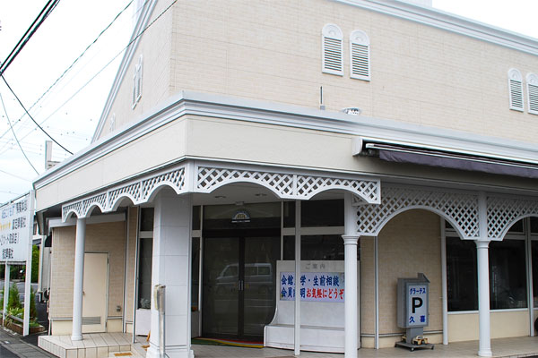 グラーテス久喜の外観