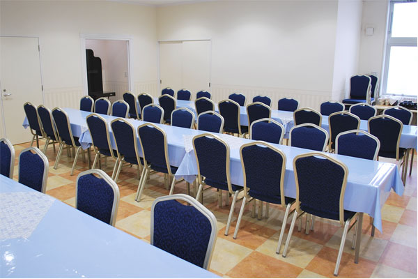 グラーテス白蓮の会食場