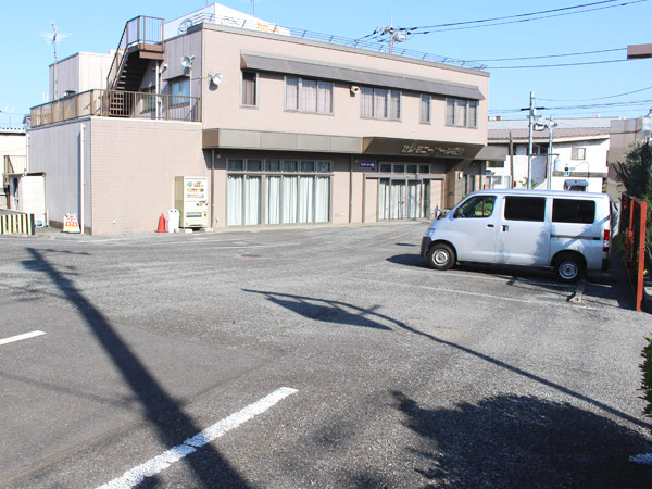 セレモニーホール福生の駐車場