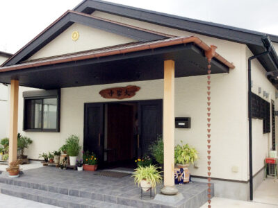 聞法閣 大聖寺の外観写真