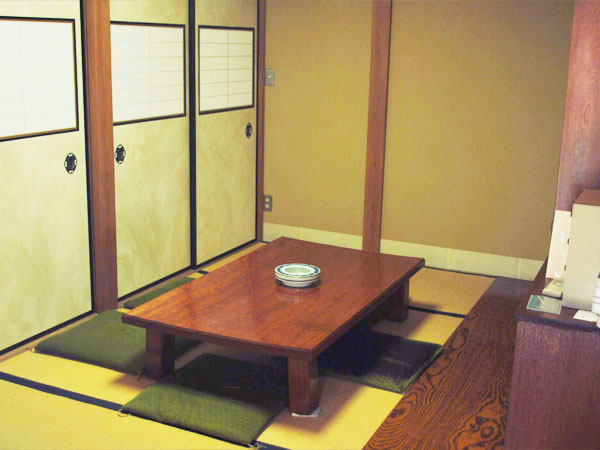 霊厳寺の導師控室