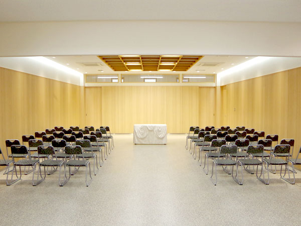 福昌寺 観世音ホールの式場