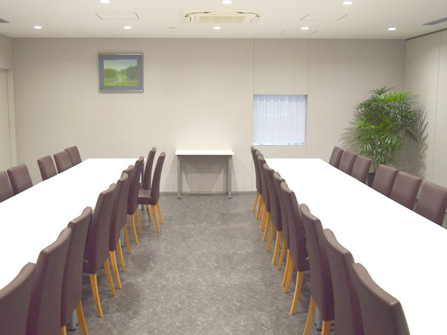 一行院 千日谷会堂の会食場