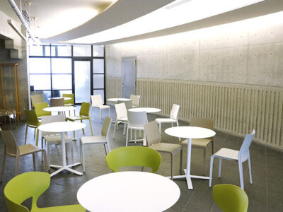 仙行寺沙羅ホールのロビー写真